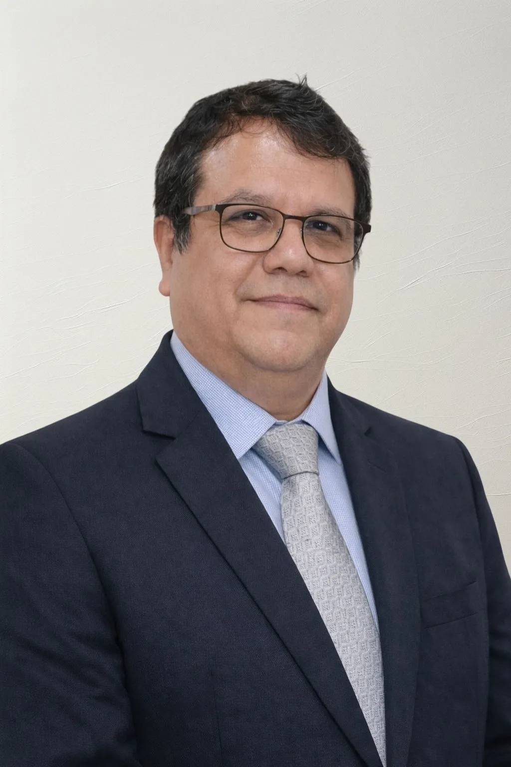 Mag. Robert Barreros